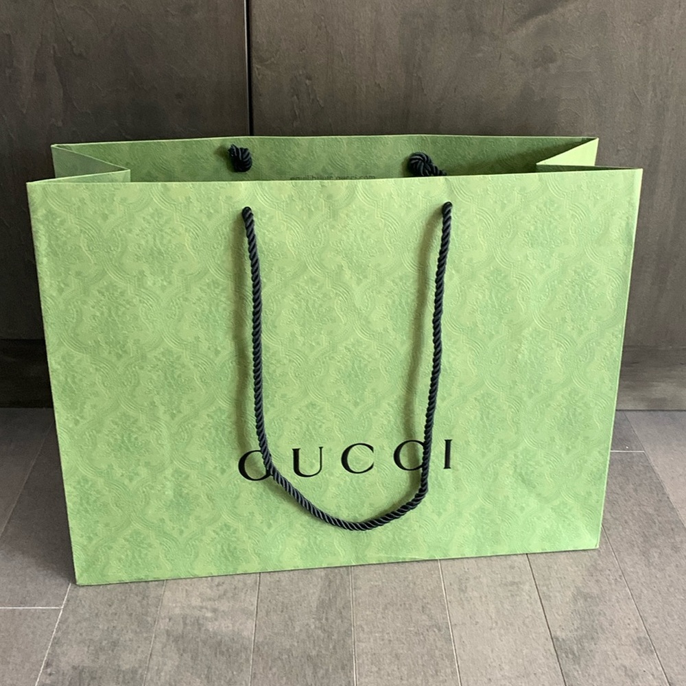 Gucci paper shopping bag Authentic